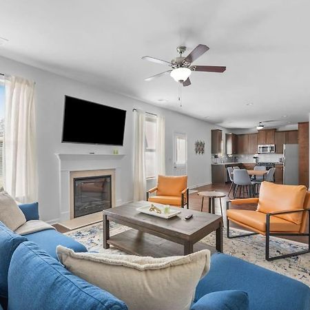 Quiet Oasis Villa ลอว์เรนซ์วิลล์ ภายนอก รูปภาพ