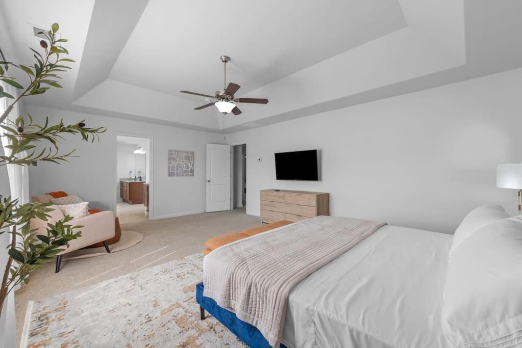Quiet Oasis Villa ลอว์เรนซ์วิลล์ ภายนอก รูปภาพ