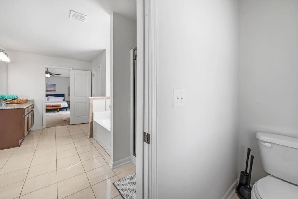 Quiet Oasis Villa ลอว์เรนซ์วิลล์ ภายนอก รูปภาพ